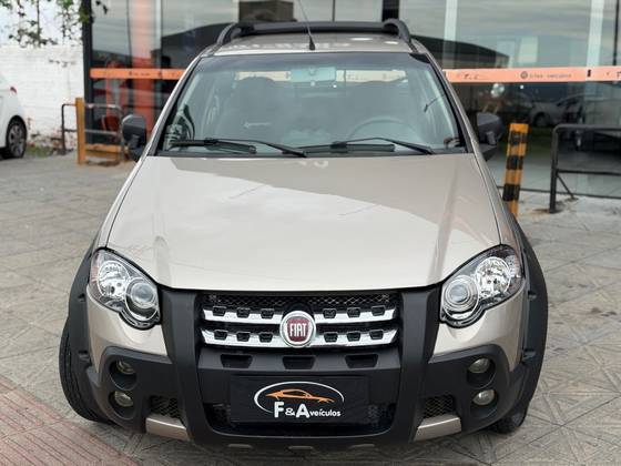 FIAT STRADA 1.8 MPI ADVENTURE CD 16V FLEX 2P MANUAL FIAT STRADA 1.8 MPI ADVENTURE CD 16V FLEX 2P MANUAL